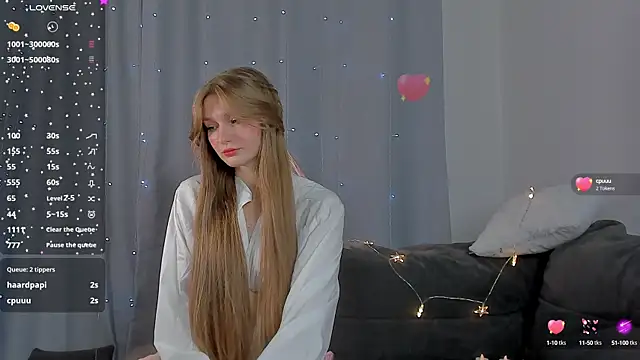 Snapshot of Barbie-Doll- chatting on 12/12/24, 10:20 Barbie-Doll- online show from 12/12/24, 10:20