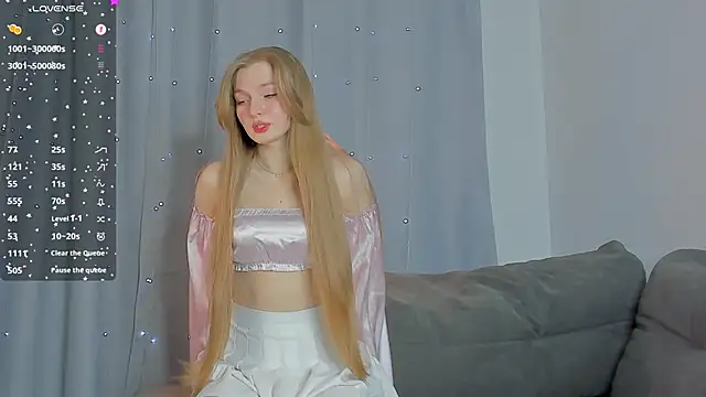 Snapshot of Barbie-Doll- chatting on 12/04/24, 09:29 Barbie-Doll- online show from 12/04/24, 09:29