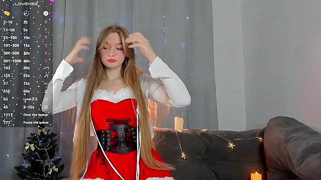 Snapshot of Barbie-Doll- chatting on 12/25/24, 09:43 Barbie-Doll- online show from 12/25/24, 09:43