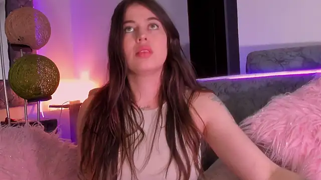 zoe kittylove online show from 01/13/26, 05:44