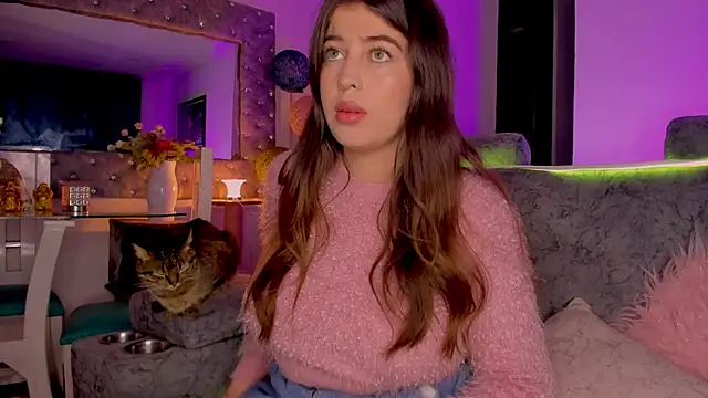 zoe kittylove online show from 10/28/25, 04:02