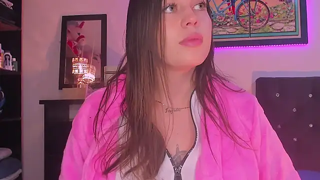 Snapshot of zoe_kittylove chatting on 03/18/25, 04:51 zoe kittylove online show from 03/18/25, 04:51