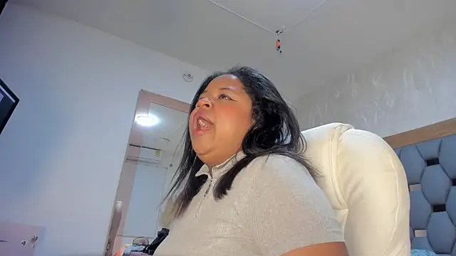 sophia reyes online show from 01/08/25, 11:43