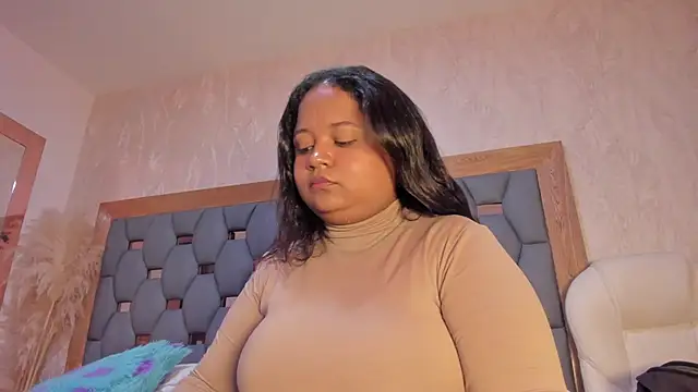 sophia reyes online show from 12/05/24, 12:06