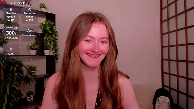Snapshot of KateCuddle chatting on 06/24/26, 02:54 KateCuddle online show from 06/24/26, 02:54