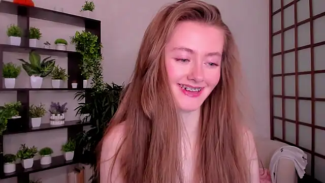 Snapshot of KateCuddle chatting on 10/02/25, 02:59 KateCuddle online show from 10/02/25, 02:59