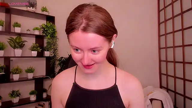KateCuddle online show from 05/04/26, 02:04