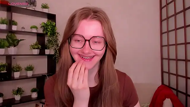 KateCuddle online show from 05/15/26, 02:20