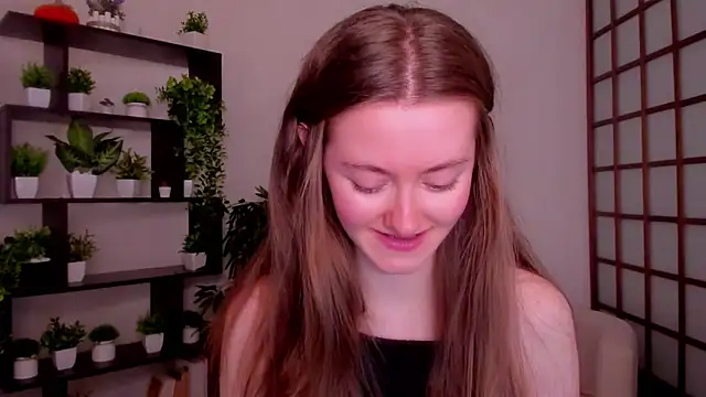 Snapshot of KateCuddle chatting on 10/09/25, 03:07 KateCuddle online show from 10/09/25, 03:07