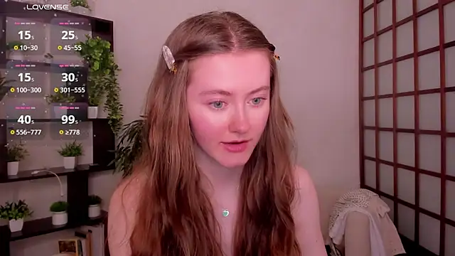 Snapshot of KateCuddle chatting on 06/17/26, 02:11 KateCuddle online show from 06/17/26, 02:11