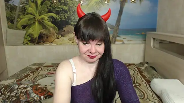 Aphelandra online show from 04/21/26, 12:01