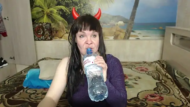 Aphelandra online show from 03/17/26, 02:31