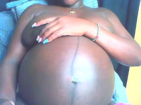 Snapshot of EboniesBelle chatting on 06/25/26, 10:15 EboniesBelle online show from 06/25/26, 10:15