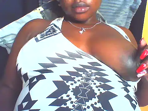 Snapshot of EboniesBelle chatting on 04/30/26, 07:32 EboniesBelle online show from 04/30/26, 07:32