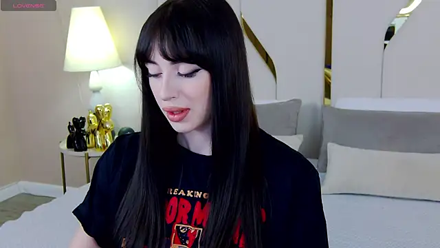 Betty Bridge online show from 09/15/25, 05:19