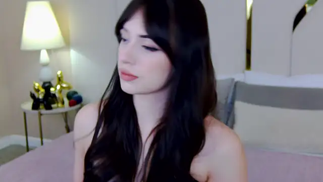 Betty Bridge online show from 10/19/25, 05:21