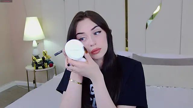 Betty Bridge online show from 02/07/26, 05:26