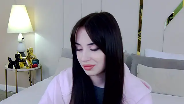 Betty Bridge online show from 11/07/25, 06:07