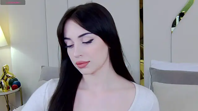 Betty Bridge online show from 11/11/25, 05:35