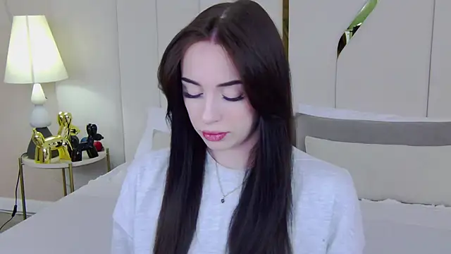 Betty Bridge online show from 03/06/26, 05:13