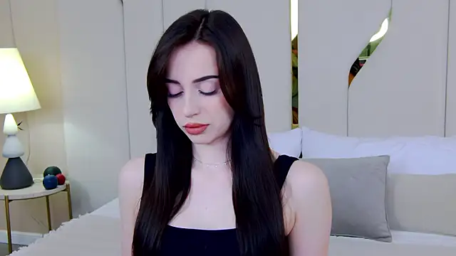 Betty Bridge online show from 03/25/26, 02:23