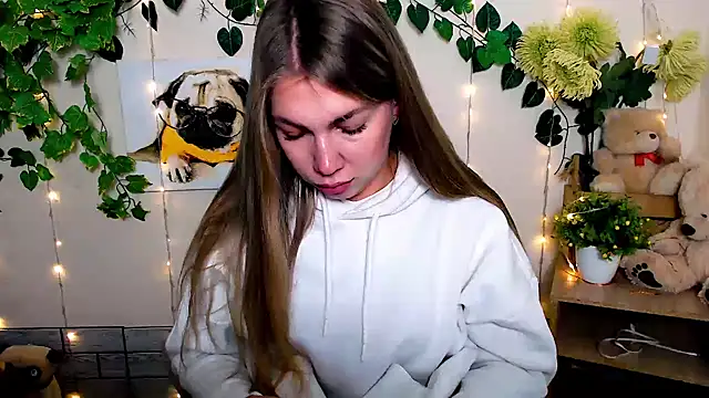 Sport Tall Doll online show from 11/15/25, 12:53