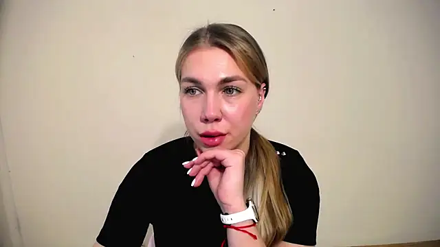 Sport Tall Doll online show from 04/23/26, 10:22