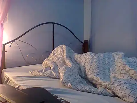 Snapshot of Eminent_Ride chatting on 10/27/25, 01:28 Eminent Ride online show from 10/27/25, 01:28