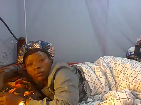 Snapshot of Eminent_Ride chatting on 12/13/25, 08:04 Eminent Ride online show from 12/13/25, 08:04