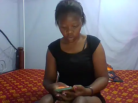 Snapshot of Eminent_Ride chatting on 12/17/25, 12:59 Eminent Ride online show from 12/17/25, 12:59