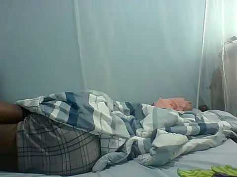 Snapshot of Eminent_Ride chatting on 10/19/25, 10:40 Eminent Ride online show from 10/19/25, 10:40