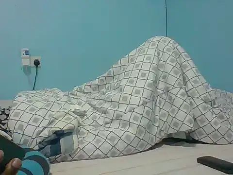 Snapshot of Eminent_Ride chatting on 10/22/25, 06:35 Eminent Ride online show from 10/22/25, 06:35