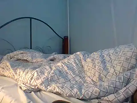 Snapshot of Eminent_Ride chatting on 10/05/25, 06:59 Eminent Ride online show from 10/05/25, 06:59