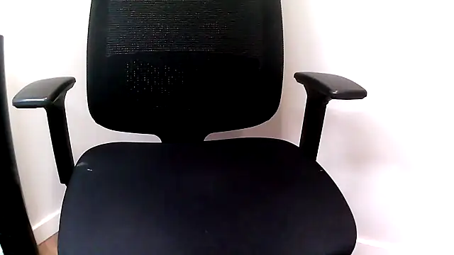 rickyi2023 online show from 09/24/25, 02:12