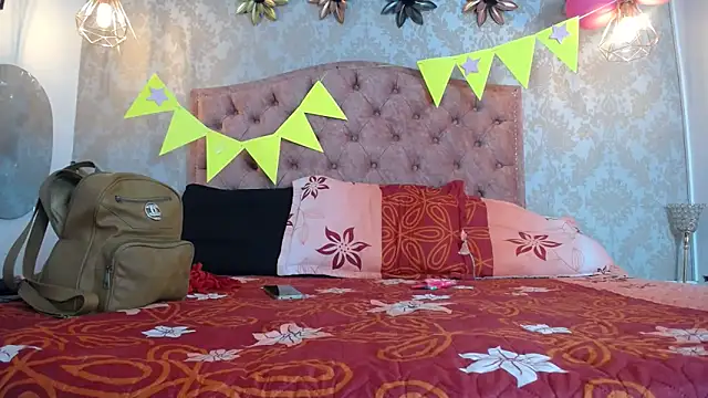 SHARICK GRECO online show from 10/04/25, 12:17