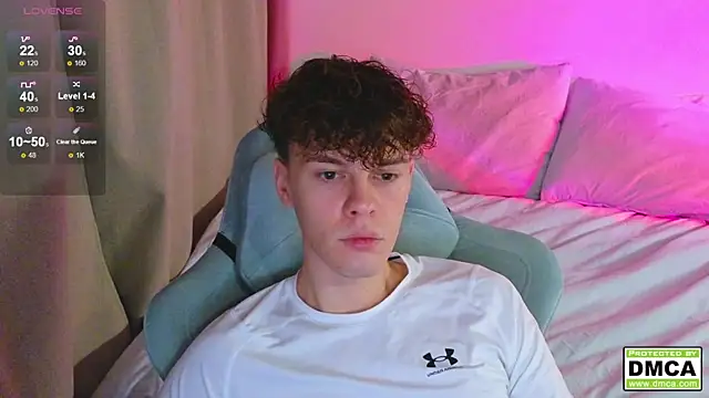 cute thomas online show from 11/17/25, 03:05