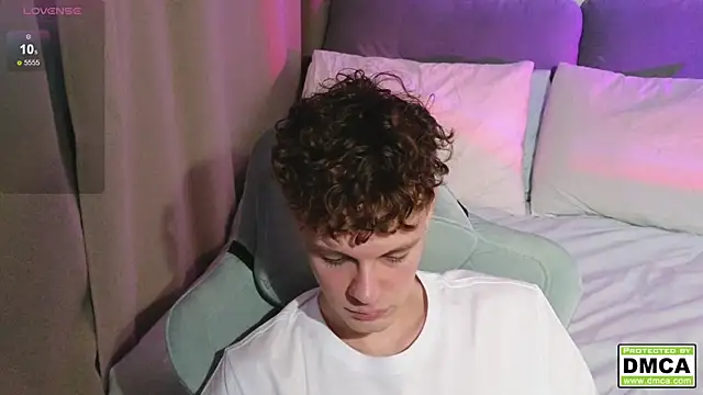 cute thomas online show from 12/15/25, 08:58