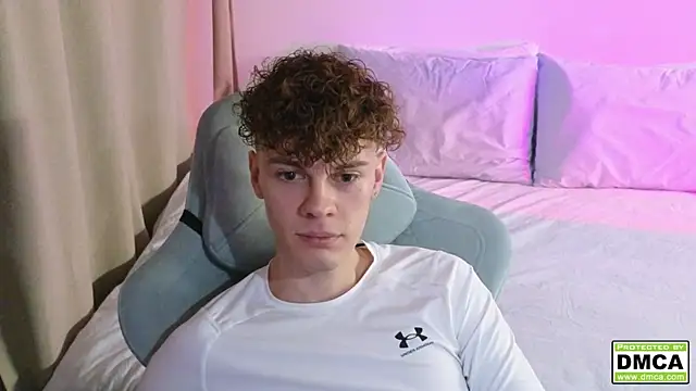 cute thomas online show from 10/18/25, 07:27