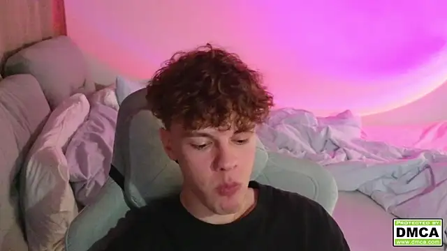 cute thomas online show from 09/25/25, 06:47