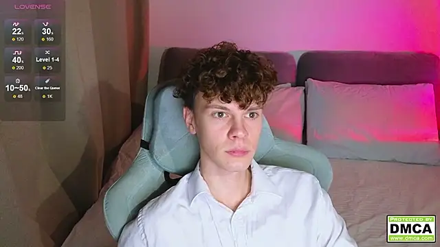 Snapshot of cute_thomas chatting on 02/17/26, 03:09 cute thomas online show from 02/17/26, 03:09