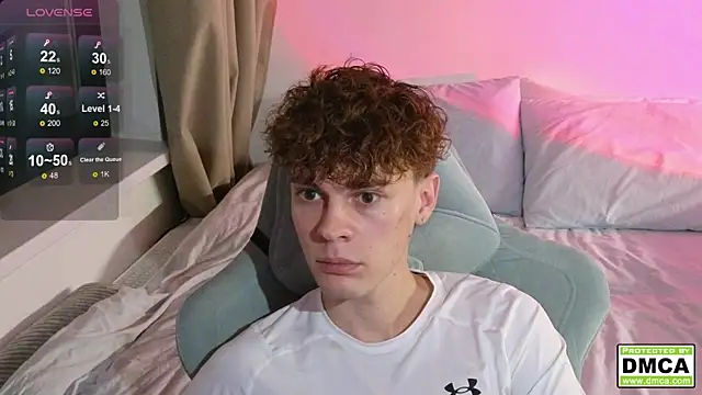 cute thomas online show from 10/14/25, 06:52