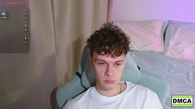 cute thomas online show from 12/17/25, 03:50