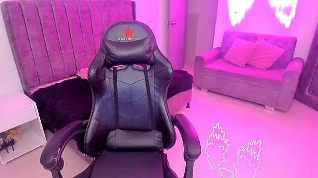 xiomara  cortes online show from 11/13/25, 07:29