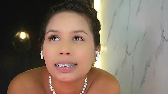 charlotte 01 online show from 02/22/25, 06:06