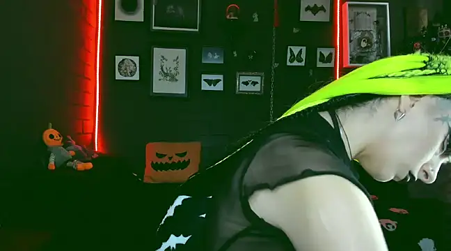 insania 9999  online show from 03/11/25, 04:29