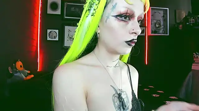 insania 9999  online show from 02/25/25, 06:23