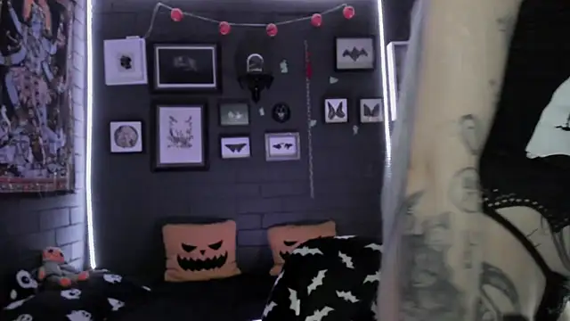 insania 9999  online show from 12/20/25, 05:05