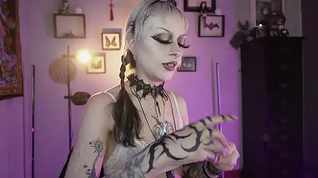 insania 9999  online show from 03/16/26, 04:32