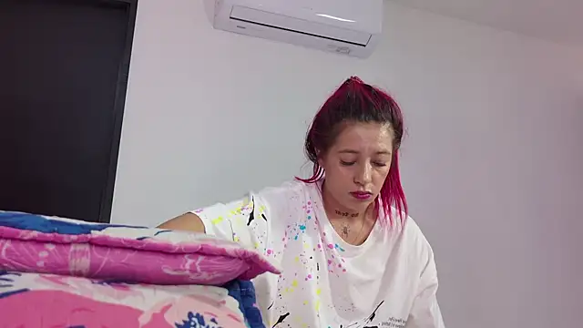 Snapshot of celeste_sea chatting on 06/30/26, 07:14 celeste sea online show from 06/30/26, 07:14