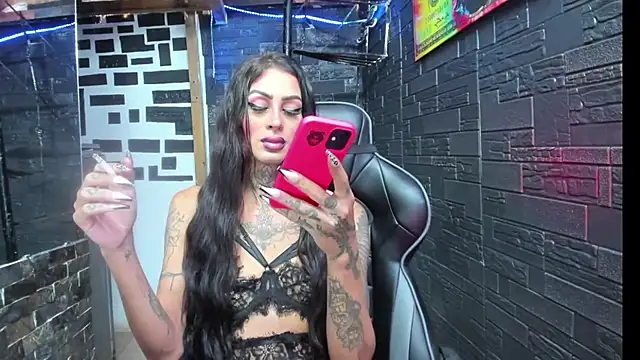 kissingdevil online show from 11/14/25, 07:50